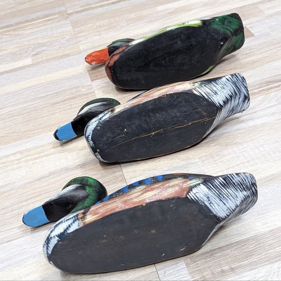 3 Wooden Carved Hand Painted Ducks - Picture 10 of 13